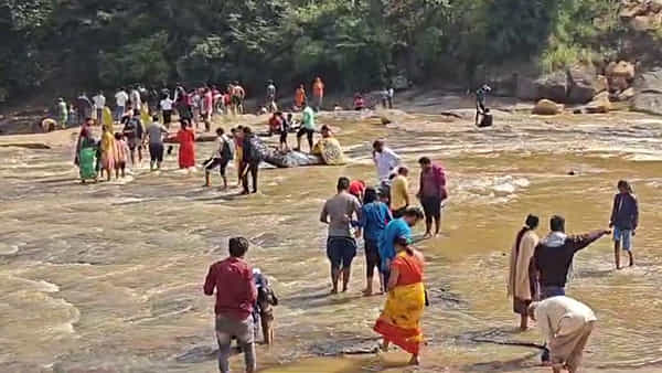 Andhra Pradesh: ఆంధ్రా ఊటీకి పర్యాటకుల తాకిడి.. హోటల్స్ అన్నీ హౌజ్ఫుల్..!