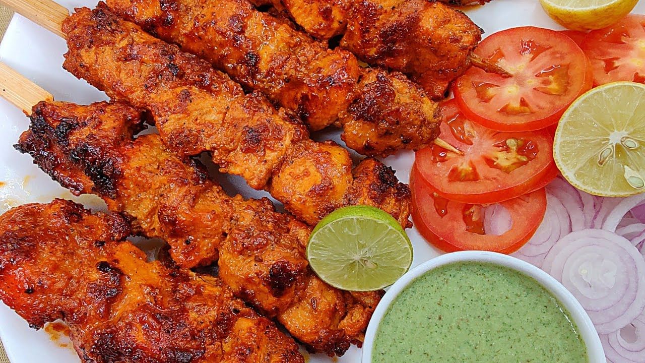 Chicken Kebabs: రెస్టారెంట్ స్టైల్‌లో చికెన్ కబాబ్స్.. ఇంట్లోనే ఈజీగా చేసేయవచ్చు..