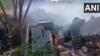 Kolkata: కొల్‌కతాలో మరో కీలక పరిణామం..50 మంది సీనియర్‌ వైద్యుల రాజీనామా..