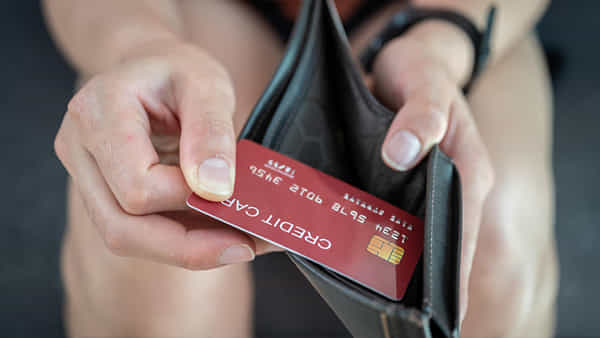 Credit card: భారీగా పెరిగిన క్రెడిట్ కార్డ్ వినియోగం.. ఆర్బీఐ నివేదికలో ఆసక్తికర విషయాలు..