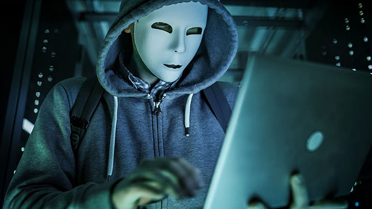 Cyber Crime: రూ. 10 వేలు ఆశచూపి, రూ. 2 కోట్లు కొట్టేశారు.. నిండా మునిగిన సాఫ్ట్‌వేర్‌ ఉద్యోగి