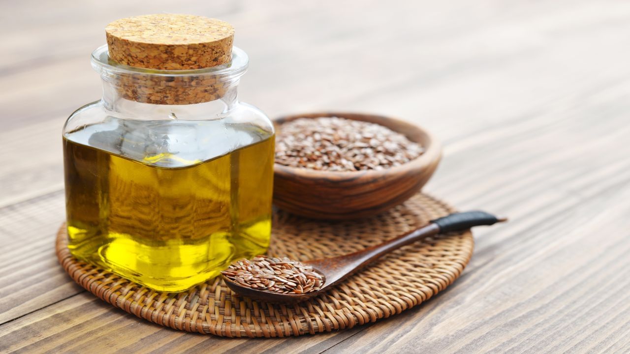 Flax Seed Oil: ఈ నూనె ఉపయోగించారంటే.. దీర్ఘకాలిక వ్యాధులకు చెక్!