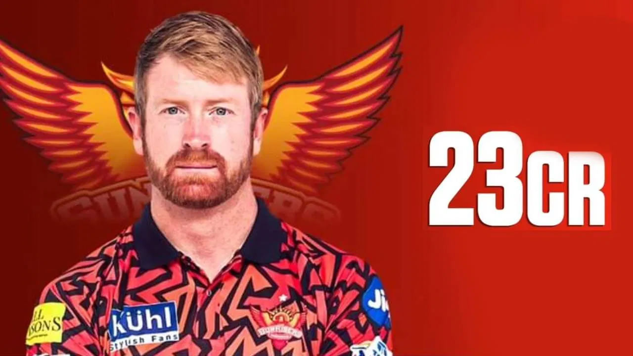 SRH జట్టు మొదట స్ట్రైకర్ హెన్రిక్ క్లాసెన్‌. గత రెండు సీజన్లలో సన్‌రైజర్స్ హైదరాబాద్ తరఫున అద్భుతంగా బ్యాటింగ్ చేసిన దక్షిణాఫ్రికా ఆటగాడు క్లాసెన్‌ను రూ.23 కోట్లకు రిటైన్ చేసుకోనుంది SRH. 