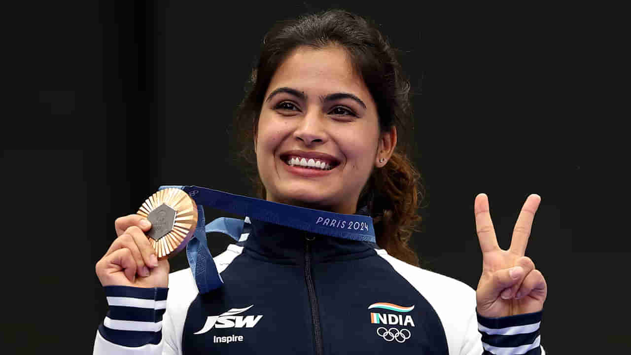 Manu Bhaker: షూటర్ మను బాకర్‌ చిలిపి పనులు..క్లాస్‌కి డుమ్మా కొట్టి..