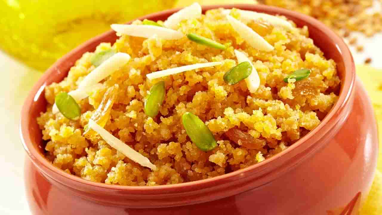 Moong Halwa: పెసరపప్పు ఒక్కటి ఉంటే చాలు.. టేస్టీగా ఉండే హల్వా సిద్ధం..