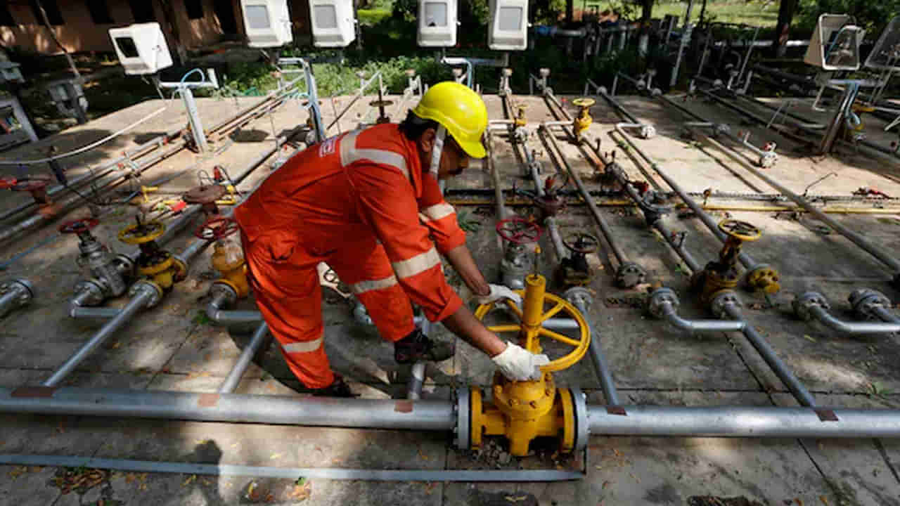 ONGC: టెన్త్, ఇంటర్‌ అర్హతతో కేంద్ర ప్రభుత్వ ఆయిల్‌ కంపెనీలో 2,236 ఉద్యోగాలు.. ఎలాంటి రాత పరీక్ష లేదు