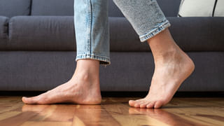 ఆడవాళ్లు తలలో పూలు పెట్టడం వల్ల బోలెడన్ని ప్రయోజనాలు, ఏంటవి..?