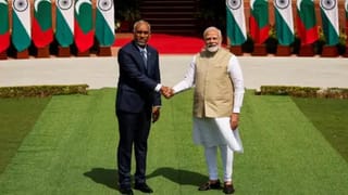 పట్టాలపై ఇసుక పోసి.. రైలు ప్రమాదానికి మరో కుట్ర.. లోకో పైలట్‌ ఏం చేశాడంటే..!