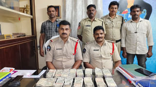 Prakasam Barrage: బిరబిరా కృష్ణమ్మ ప్రవాహం.. దీపాల కాంతిలో అద్భుత దృశ్యం.. పోటెత్తుతున్న ప్రజలు