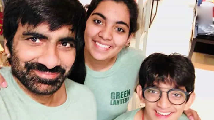 టాలీవుడ్కి ఎంట్రీ ఇస్తున్న రవితేజ కూతురు.. ఇక దబిడి దిబిడే !! టాలీవుడ్కి ఎంట్రీ ఇస్తున్న రవితేజ కూతురు.. ఇక దబిడి దిబిడే !!
