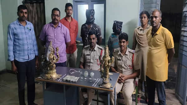 ఆలయాలే టార్గెట్.. పంచలోహ విగ్రహాల చోరీ.. కట్ చేస్తే, సినిమా చూపించిన పోలీసులు..