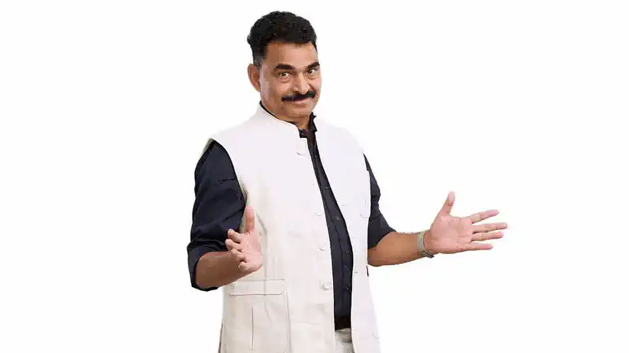 Sayaji Shinde: రాజకీయాల్లోకి షాయాజీ షిండే.. అనూహ్యంగా ఆ పార్టీ కండువా కప్పుకున్న టాలీవుడ్ నటుడు