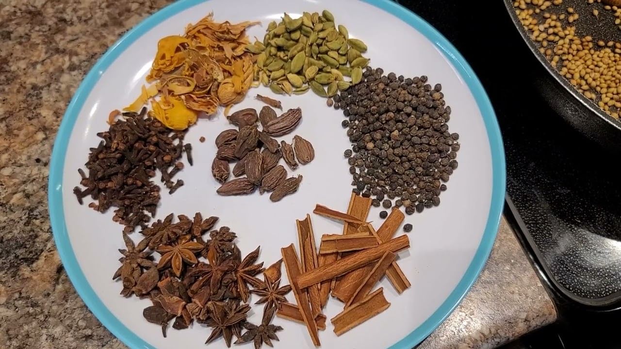 Kitchen Spices: ఈ నాలుగు మసాలాలు ఇంట్లో ఉంటే చాలు.. ఎన్నో వ్యాధులకు చెక్!