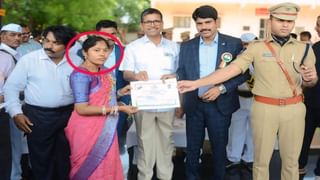 Telangana:  కొలువు కల.. నెరవేరిన వేళ.. టీచర్ అయిన రిక్షావాలా కొడుకు