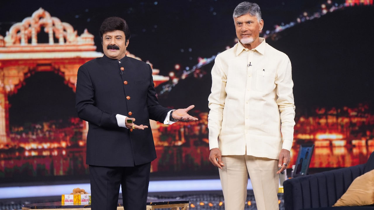 రాజమౌళి బాహుబలితో ముందడుగు వేసి,మన సినిమాలకు ఇంటర్నేషనల్‌ మార్కెట్‌లో రాచబాట వేశారని చెప్పారు.