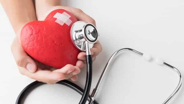 Womens Heart Attack Signs: మహిళల్లో కనిపించే గుండె పోటు లక్షణాలు ఇవే.. అశ్రద్ధ చేయకండి..