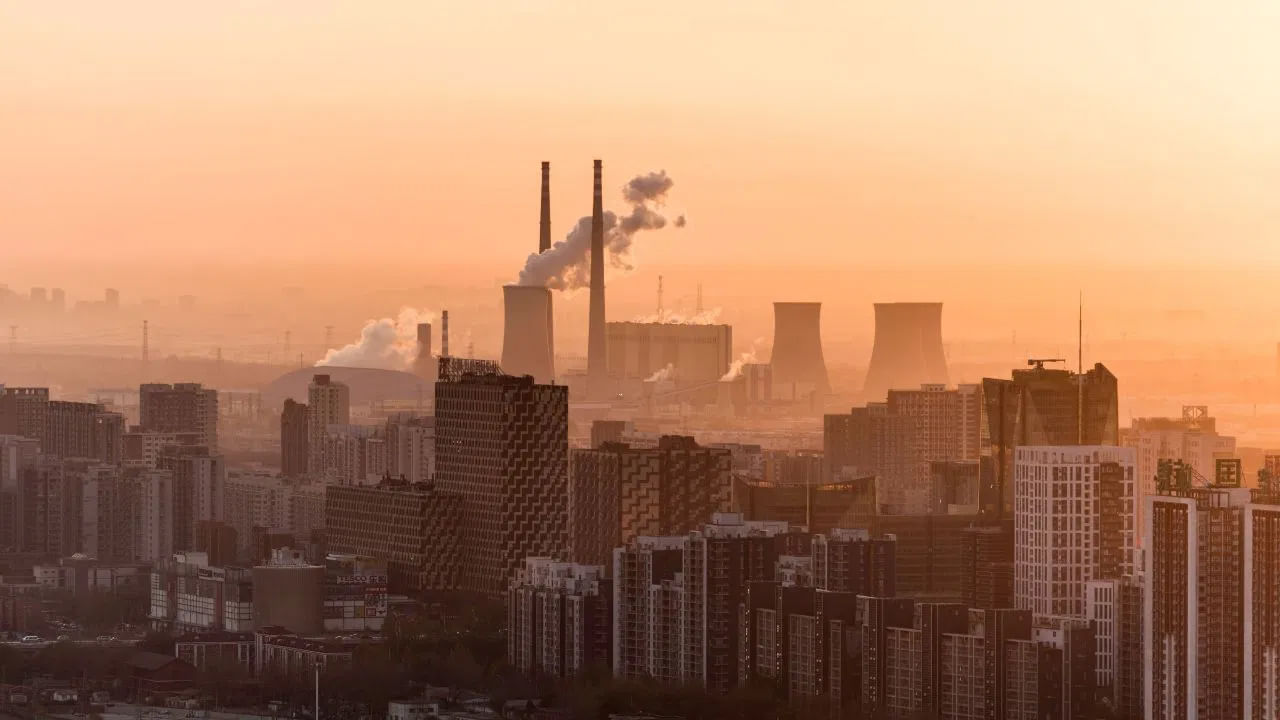 Air Pollution: కాలుష్యంతో పెరుగుతున్న గుండెపోటు , బ్రెయిన్ స్ట్రోక్ బాధితుల సంఖ్య.. లక్షణాలు, నివారణ చర్యలు ఏమిటంటే