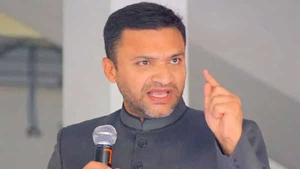 Akbaruddin Owaisi: నా శరీరంలో బుల్లెట్ అలాగే ఉంది.. మజ్లిస్ నేత అక్బరుద్దీన్ సంచలన వ్యాఖ్యలు