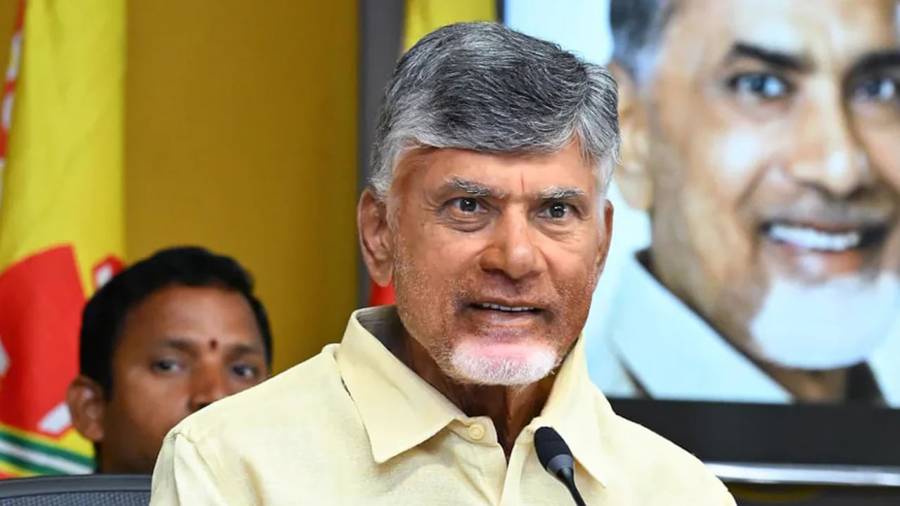 AP News: స్కూటీని చూసి భావోద్వేగం.. సీఎం చంద్రబాబునే కదిలించిన మహిళ..