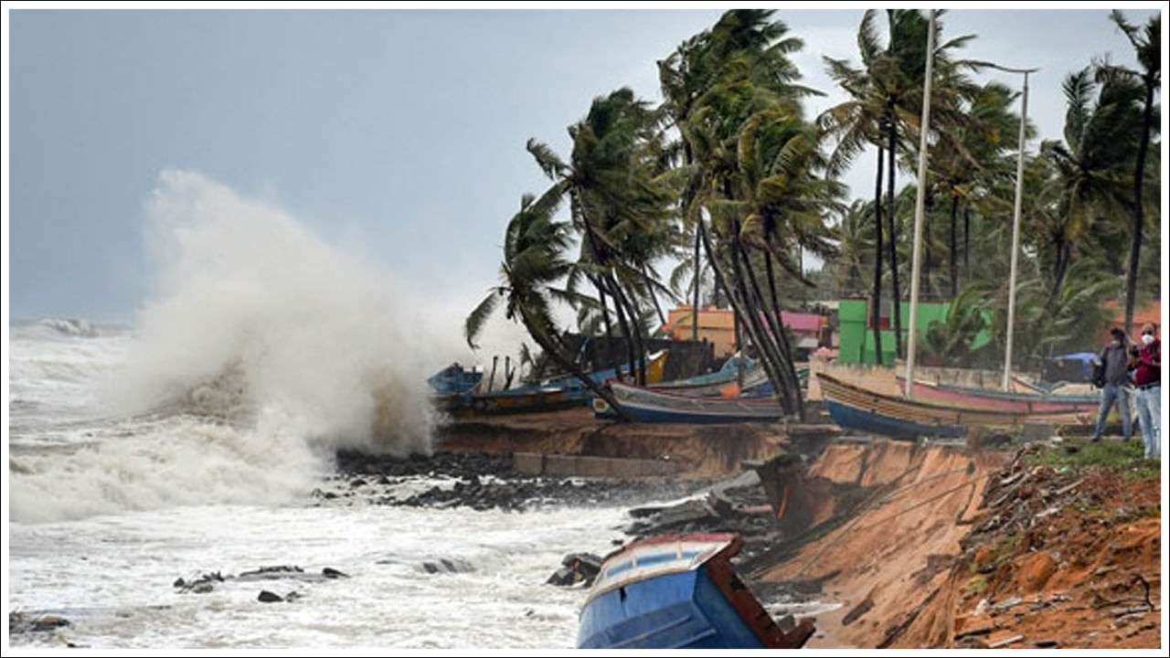 AP Cyclone: ఏపీ ప్రజలకు అలర్ట్‌.. బంగాళాఖాతంలో మరో అల్పపీడనం.. భారీ తుఫాను ముప్పు!