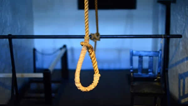 Basara RGUKT Student Suicide: బాసర ఆర్జీయూకేటీలో మరో విద్యార్థిని ఆత్మహత్య.. సూసైడ్ లేఖను గోప్యంగా ఉంచిన పోలీసులు