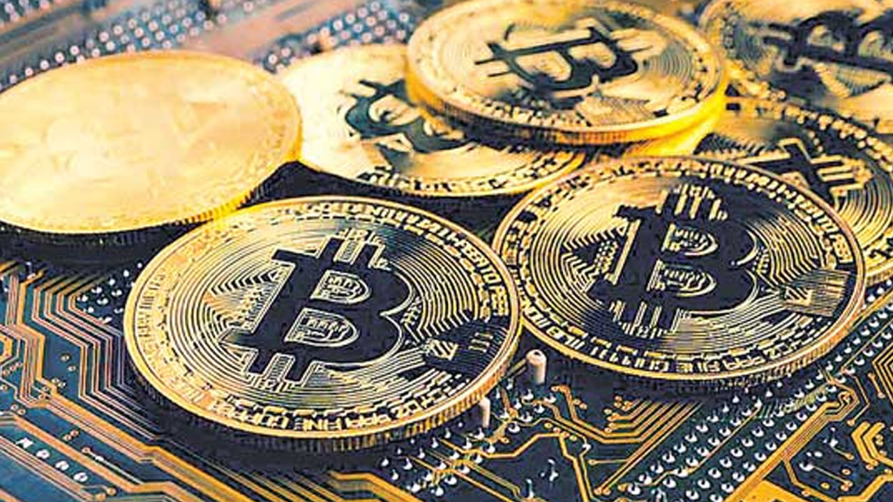 Bitcoin: ట్రంప్ విజయంతో బిట్ కాయిన్ పరుగులు.. ఆల్ టైమ్ రికార్డు స్థాయికి ధర