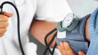 Chicken in Fever: జ్వరంతో ఉన్నప్పుడు చికెన్ తినవచ్చా.. తింటే ఏం జరుగుతుందంటే..