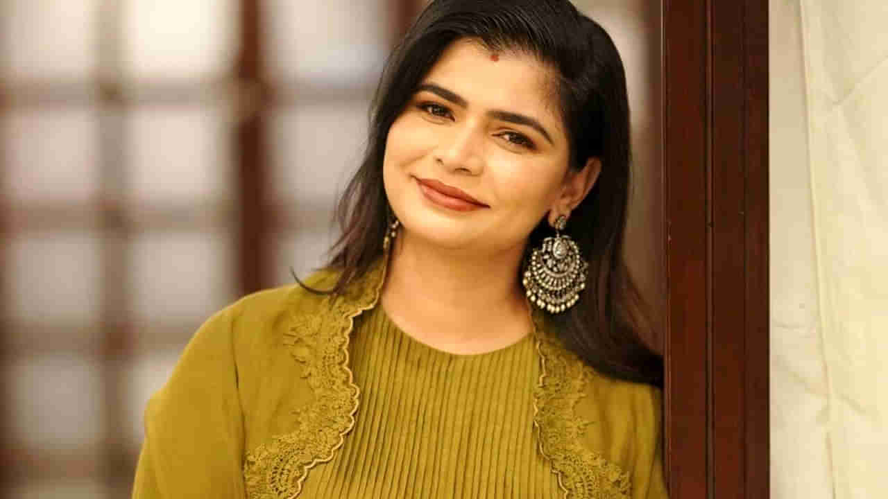 Chinmayi: సాయి పల్లవి ఎక్కడ.? చిన్మయి షాకింగ్ పోస్ట్.. నెటిజన్స్ ఏమంటున్నారంటే