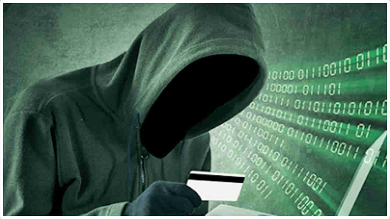 Cyber Fraud: క్రెడిట్ కార్డ్ లిమిట్ పెంచుతామని ఫోన్‌ కాల్‌.. క్షణాల్లోనే అకౌంట్‌ ఖాళీ.. మీరు ట్రాప్‌లో పడొద్దంటే ఏం చేయాలి?