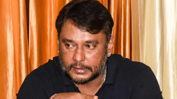 Actor Darshan: అభిమాని హత్య కేసులో స్టార్ హీరోకు షాక్.. సుప్రీంకోర్టు నోటీసులు..