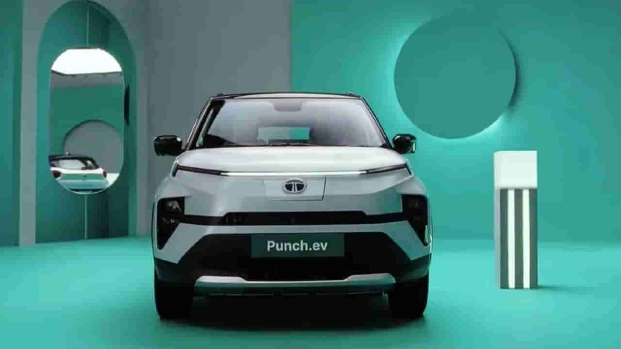 Electric Vehicles: అక్టోబర్‌లో రికార్డు స్థాయిలో ఎలక్ట్రిక్ వాహనాల అమ్మకాలు.. ఎన్ని అంటే..