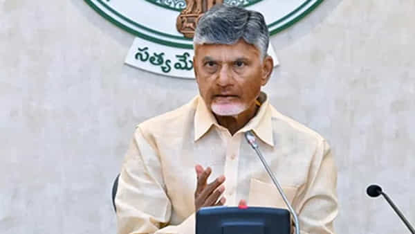 Fee Reimbursement: ఇక విద్యార్ధుల తల్లుల ఖాతాల్లో ఫీజు రీయింబర్స్మెంట్ జమ లేనట్లే! కూటమి సర్కార్ కొత్త ప్లాన్ ఇదే..