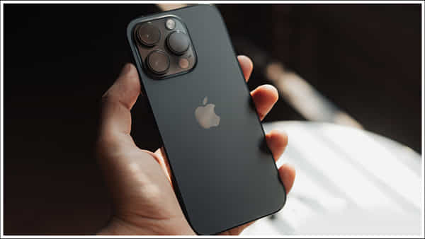 Apple Intelligence: ఐఫోన్ అప్డేట్ చేసినా ఈ కొత్త ఫీచర్ రావడం లేదా? ఇలా చేయండి