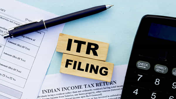 ITR Filed: ఈ వ్యక్తులు ITR ఫైల్ చేయడానికి ఈరోజే చివరి తేదీ.. పెనాల్టీ ఎంత ఉంటుంది!