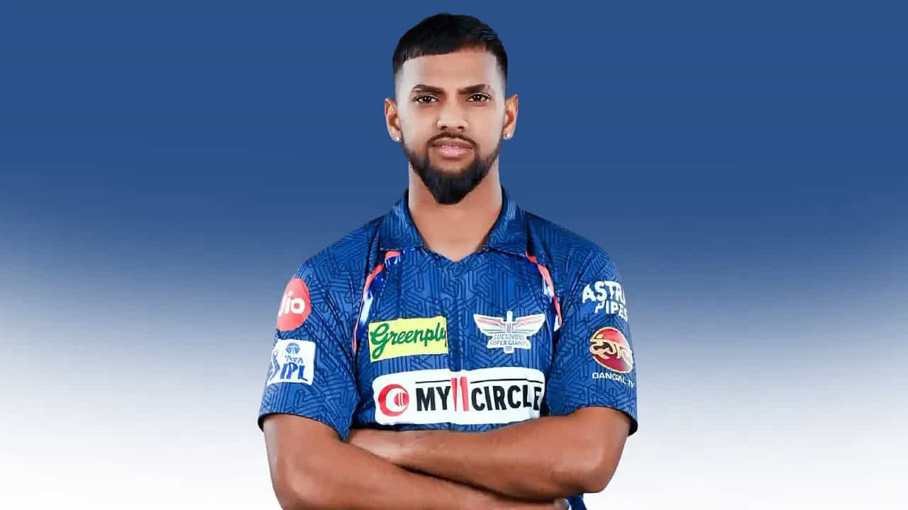 నికోలస్ పూరన్: లక్నో సూపర్ జెయింట్స్ ఫ్రాంచైజీ నికోలస్ పూరన్ను రూ. 21 కోట్లకు తన వద్ద ఉంచుకుంది. దీంతో ఐపీఎల్లో అత్యధిక మొత్తం అందుకున్న ఆటగాళ్ల జాబితాలో పూరన్ నాలుగో స్థానంలో నిలిచాడు.