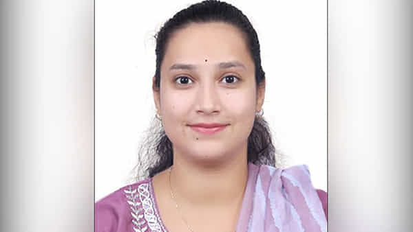 Inspirational Stories: ఏకంగా 6 సర్కారు కొలువులు దక్కించుకున్న ఆదిలాబాద్ తండా యువతి.. స్ఫూర్తిదాయక గాథ