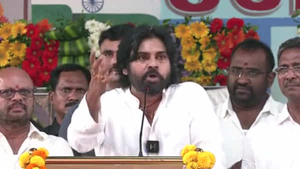 పవన్ కళ్యాణ్కు బీజేపీ కీలక బాధ్యతలు.. రెండు రోజులపాటు మహారాష్ట్ర పర్యటన!