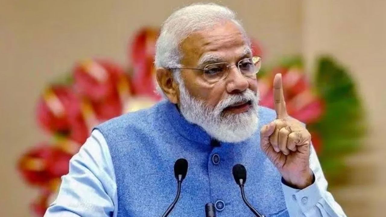 PM Modi: బూటకపు వాగ్దానాల పట్ల అప్రమత్తంగా ఉండాలి.. కాంగ్రెస్ పార్టీపై ప్రధాని మోదీ ఫైర్..