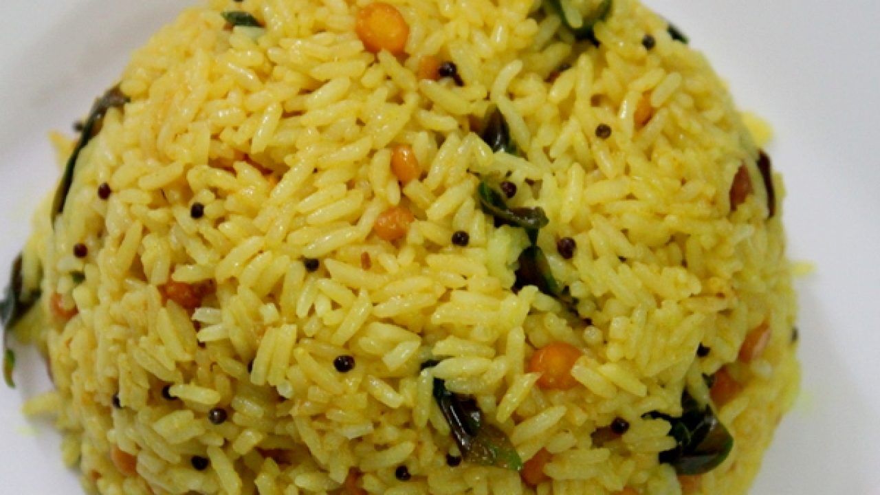 పులిహోరలో కూడా ఆరోగ్యానికి అవసరం అయ్యే పోషకాలు లభిస్తాయి. ప్రోటీన్, ఫైబర్, విటమిన్లు, ఖనిజాలు లభిస్తాయి. అయితే పులిహోర ఎక్కువగా తింటే వేడి చేస్తుందని అంటారు. 
