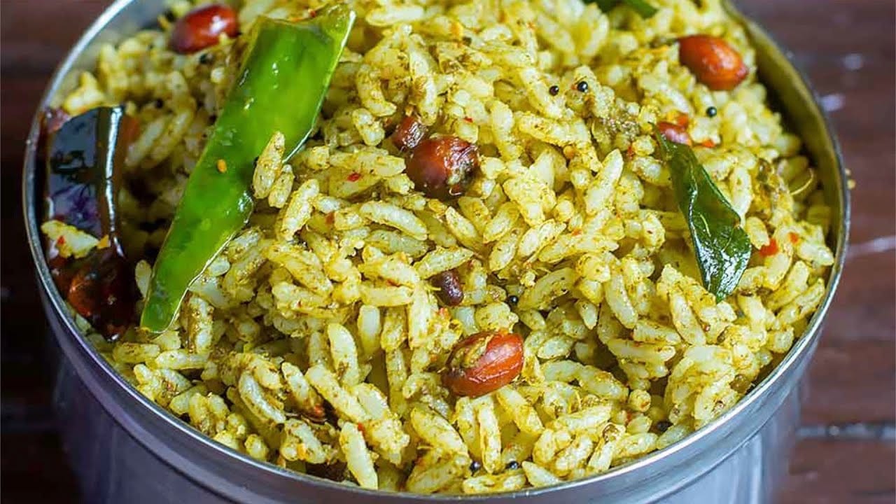 అందుకే పులిహోర ఎంత రుచిగా ఉన్నా కొద్దిగా తినడం మంచిది. పులిహోర తిన్న అనంతరం మజ్జిగ తాగుతూ ఉంటారు. ఆరోగ్యానికి అవసరం అయ్యే పోషకాలు కూడా పులిహోరలో చక్కగా లభిస్తాయి. కాబట్టి పులిహోరను తీసి పారేయకండి.

(NOTE: ఇంటర్నెట్‌లో సేకరించిన సమాచారం ఆధారంగా ఈ వివరాలు మీకు అందించటం జరిగింది. ఇందులోని అంశాలు కేవలం అవగాహన కోసం మాత్రమే. ఆరోగ్యరీత్యా ఎలాంటి సమస్యలు ఉన్నా వైద్య నిపుణుల్ని సంప్రదించడం మేలు.)