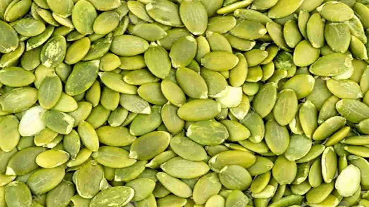 Pumpkin Seeds: ఈ గింజలు రోజుకు గుప్పెడు తింటే చాలు.. ఇలాంటి ఆరోగ్య సమస్యలన్నీ పరార్!