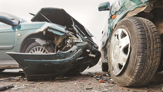 Electric Bike : కొని 40 రోజులు కాలేదు.. సెకన్లలో పేలిన ఎలక్ట్రిక్ బైక్.. డిక్కీలో లక్ష రూపాయలు..!