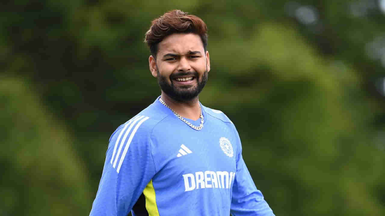 Rishabh Pant: చావు అంచుల దాకా వెళ్లి వచ్చిన రిషబ్ పంత్.. కాపాడిన వారికి ఏం గిఫ్ట్ ఇచ్చాడో తెలిస్తే షాక్ అవ్వాల్సిందే!!