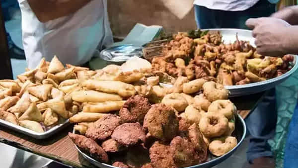 Hyderabad: ఫుడ్ క్వాలిటీ ఇండెక్స్లో అట్టడుగు స్థానంలో హైదరాబాద్.. బయట తింటే మీ బతుకు షెడ్డుకే..