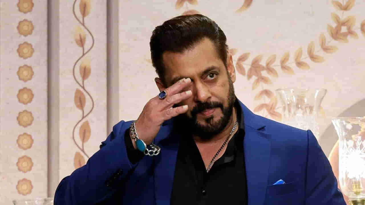 Salman Khan: మరో సౌతిండియన్ స్టార్ డైరెక్టర్‌తో  సల్మాన్.. ఆ టాలీవుడ్ హీరోతో కలిసి మల్టీ స్టారర్