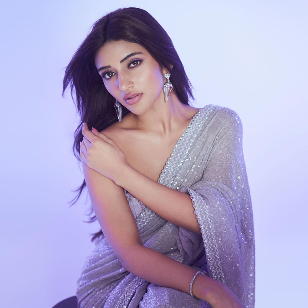 తనలో ఆ స్పీడ్‌ అంటే చాలా ఇష్టమని నెంబర్‌ ఆఫ్‌ టైమ్స్ చెప్పేశారు ఈ లేడీ. ఆ స్పార్క్ ని లైవ్లీగా ఉంచుకోవడం కోసమే అప్పుడప్పుడూ ఫొటో షూట్లు చేస్తుంటారు.