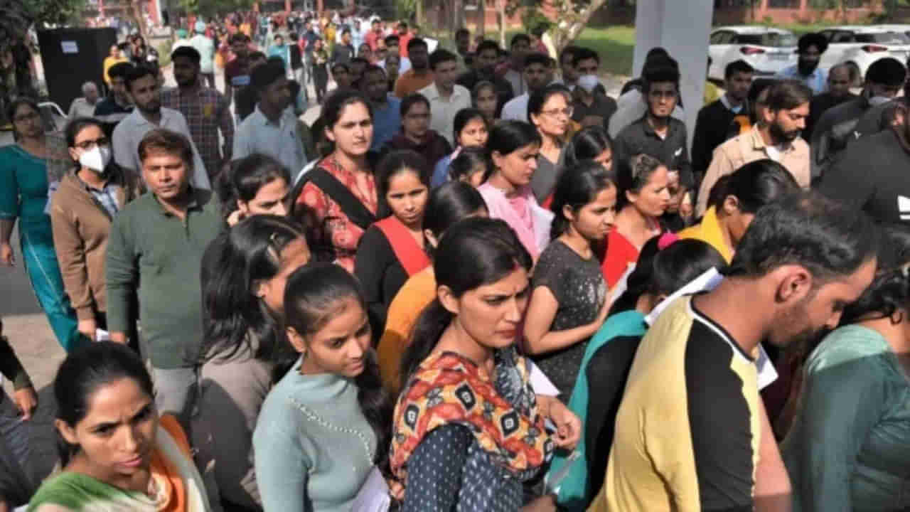 TGPSC Group 3 Exams: టీజీపీఎస్సీ గ్రూప్‌ 3 పరీక్షలు ప్రారంభం.. తొలిరోజే పలువురు పరీక్షకు దూరం! ఏం జరిగిందంటే..