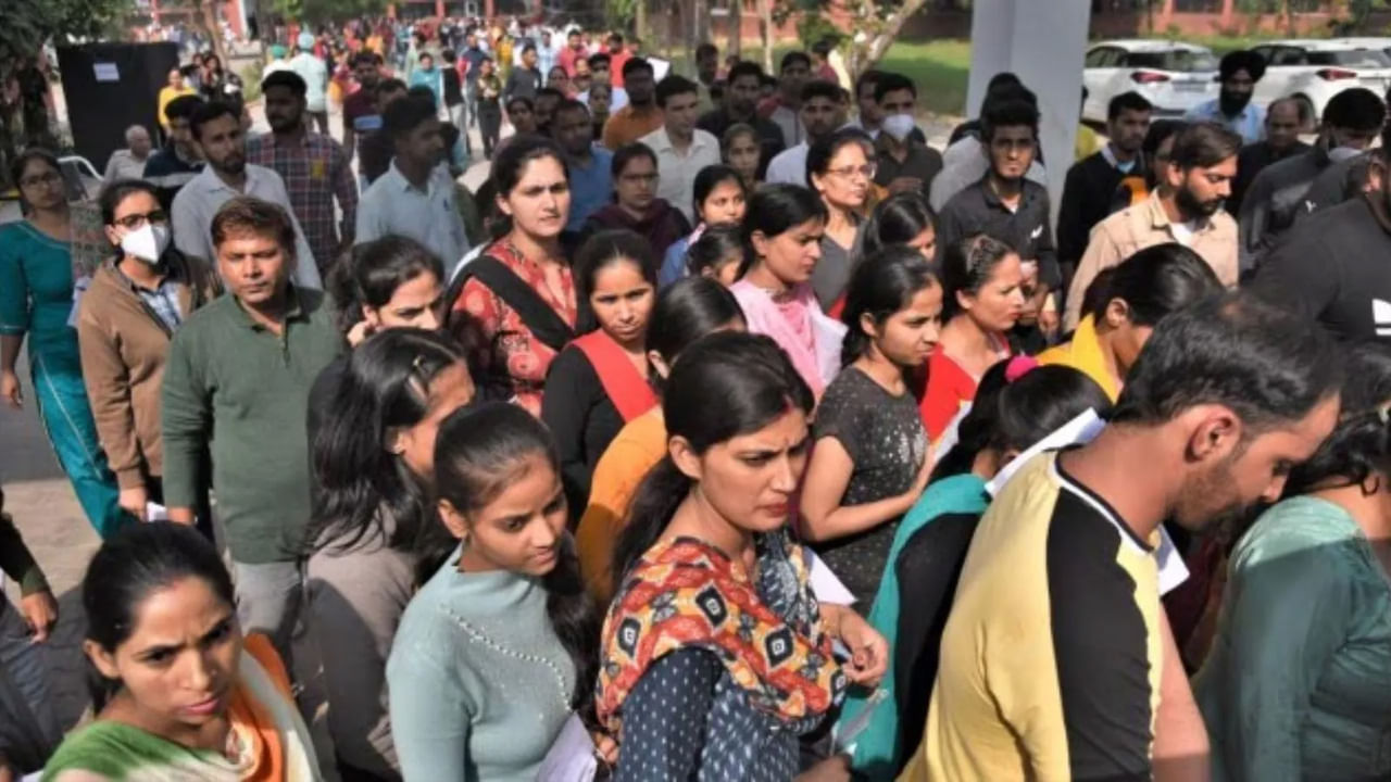 TGPSC Group 3 Exams: టీజీపీఎస్సీ గ్రూప్‌ 3 పరీక్షలు ప్రారంభం.. తొలిరోజే పలువురు పరీక్షకు దూరం! ఏం జరిగిందంటే..