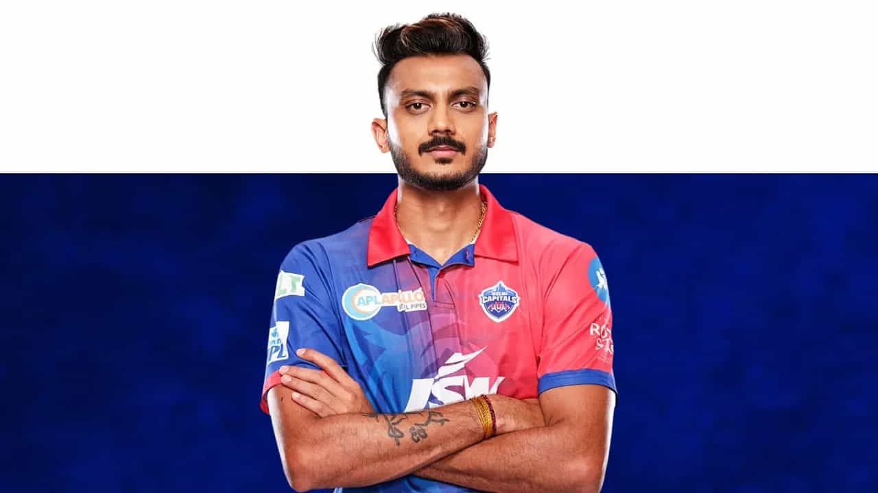 అక్షర్ పటేల్: ఈసారి ఐపీఎల్ మెగా వేలానికి ముందు, ఢిల్లీ క్యాపిటల్స్ ఫ్రాంచైజీ అక్షర్ పటేల్ను రూ. 16.5 కోట్లకు రిటైన్ చేసుకుంది. ఈ రిటైన్ తర్వాత అక్షర్ను ఢిల్లీ కెప్టెన్ చేయాలని చూస్తున్నట్లు అప్పట్లో వార్తలు వచ్చాయి. అక్షర్ గతంలో ఢిల్లీ క్యాపిటల్స్కు నాయకత్వం వహించాడు.