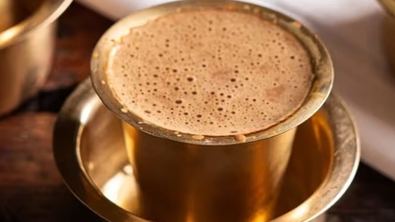 ఫిల్టర్ కాఫీలో షూగర్ లేదా పాలు కలపకుండా తాగితే చక్కెర స్థాయిపై ఎలాంటి ప్రభావం ఉండదు. అయితే ఇన్‌స్టంట్ కాఫీ కంటే ఫిల్టర్ కాఫీ చాలా టేస్టిగా ఉంటుంది.అలాగే ఫిల్టర్ కాఫీలో కెఫిన్ ఎక్కువగా ఉంటుంది.